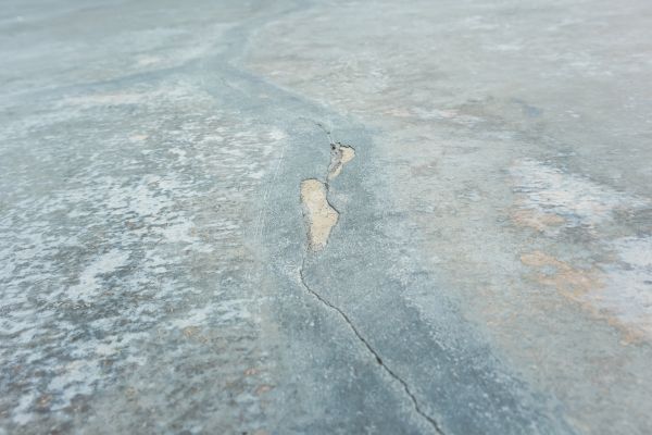 Garage Crack Restoration